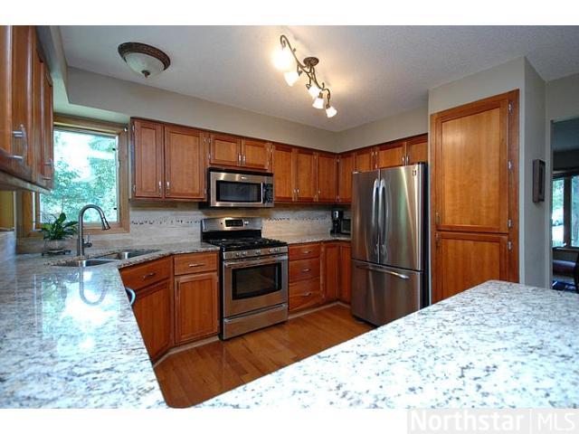 5056 Oxbow Pl, Champlin, MN 55316 photo 3