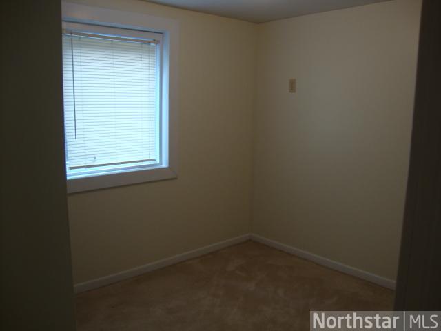 324 E 5th St, Litchfield, MN 55355 photo 9