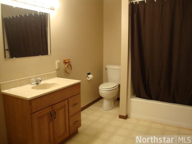 324 E 5th St, Litchfield, MN 55355 photo 7