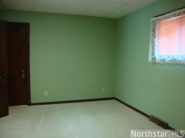 324 E 5th St, Litchfield, MN 55355 photo 6