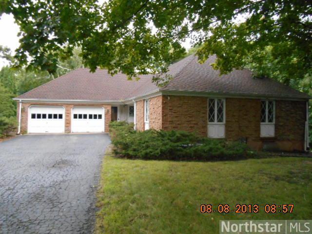 18627 Heathcote Dr, Wayzata, MN 55391 photo 1