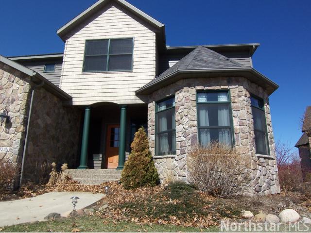 2181 Mill Pond Dr, Saint Cloud, MN 56303 photo 2