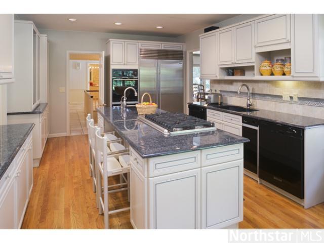 19900 Manor Rd, Excelsior, MN 55331 photo 7