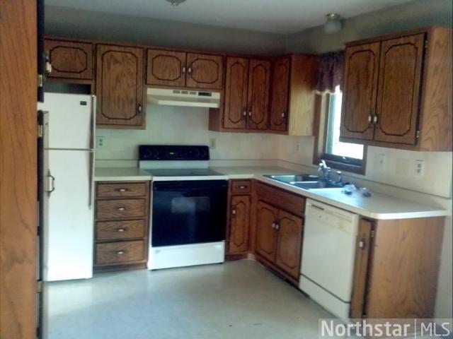 906 12th Se Ave, Saint Cloud, MN 56304 photo 2