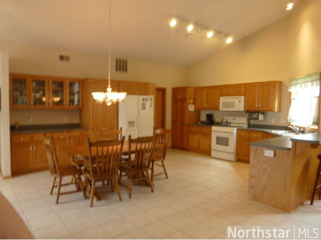 6989 Eagle Trl, Hugo, MN 55038 photo 4