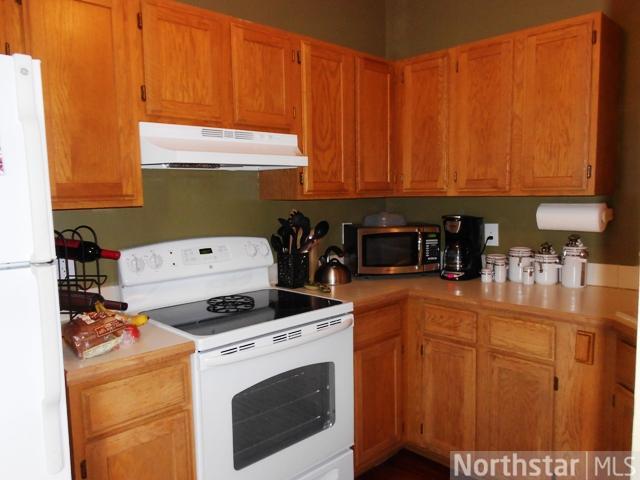 3545 Blue Jay Way #200, Eagan, MN 55123 photo 2