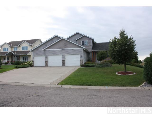 3401 Kaiser Cir, Saint Michael, MN 55376 photo 1