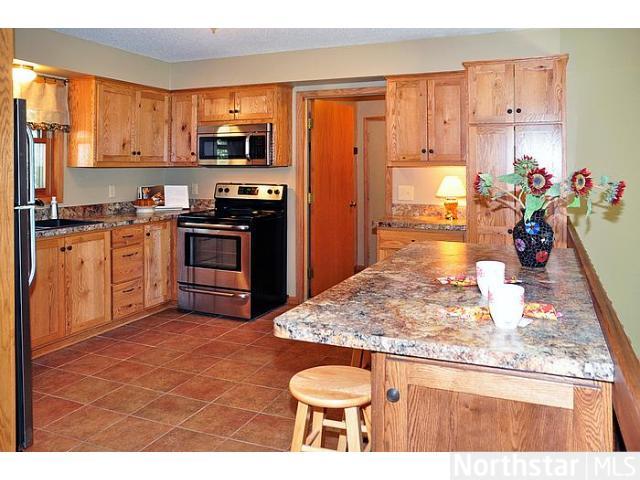 671 Bluffview Rd, South Haven, MN 55382 photo 2