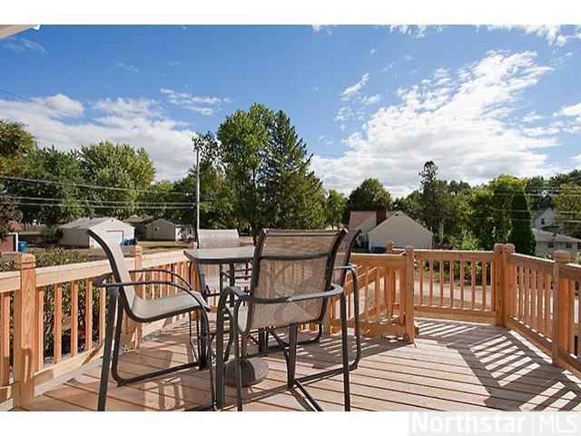 2560 3rd E Ave, Saint Paul, MN 55109 photo 3