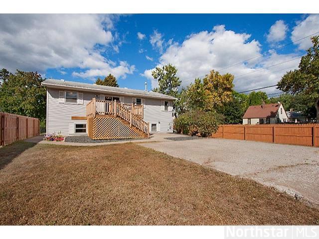 2560 3rd E Ave, Saint Paul, MN 55109 photo 12
