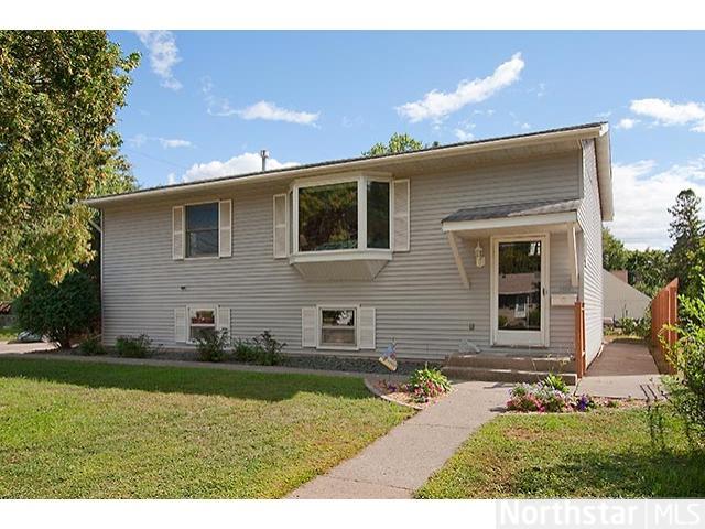 2560 3rd E Ave, Saint Paul, MN 55109 photo 11