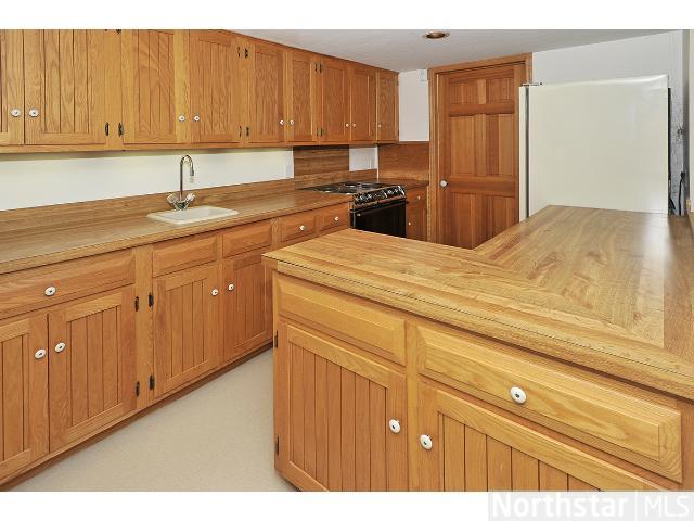 240 Northgate Rd, Wayzata, MN 55391 photo 12