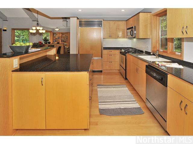 240 Northgate Rd, Wayzata, MN 55391 photo 8