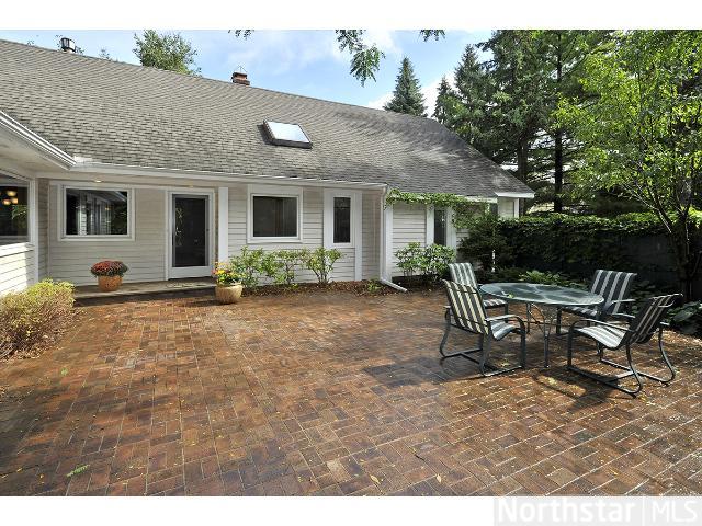 240 Northgate Rd, Wayzata, MN 55391 photo 2