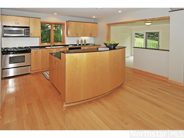 240 Northgate Rd, Wayzata, MN 55391 photo 7