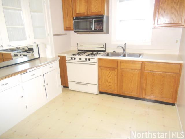 14 E 44th St, Minneapolis, MN 55409 photo 6