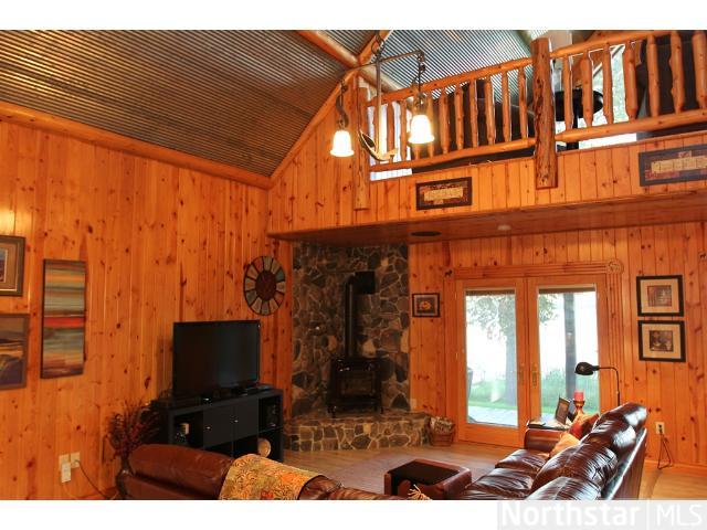 4332 Lakeview Dr, Cushing, MN 56443 photo 5
