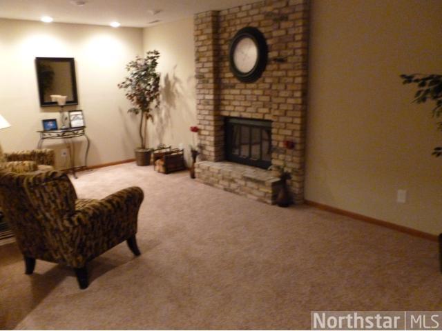 4060 Blackhawk Rd, Saint Paul, MN 55122 photo 8