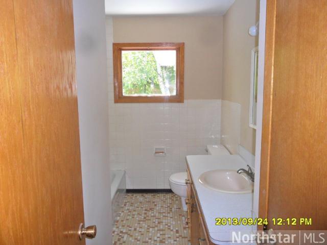 1707 S 3rd St, Saint Peter, MN 56082 photo 10
