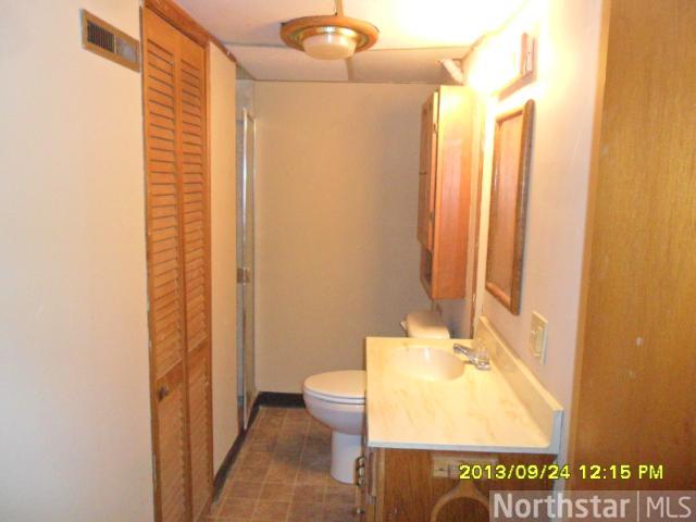 1707 S 3rd St, Saint Peter, MN 56082 photo 5