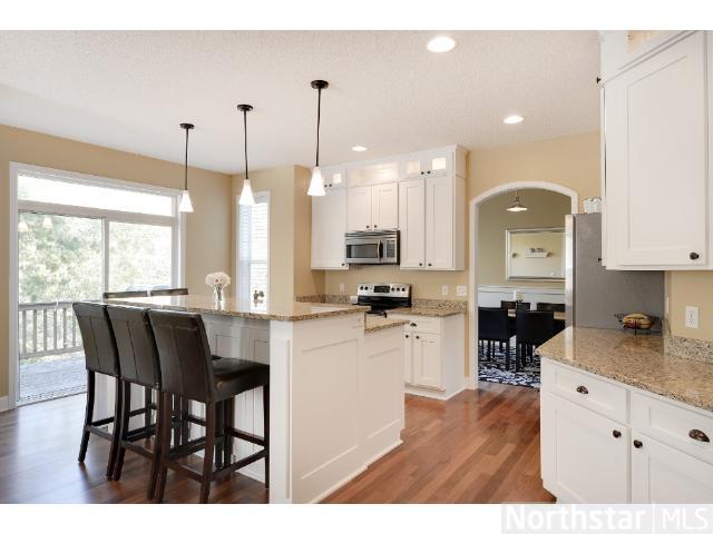 2758 Simons Dr, Chaska, MN 55318 photo 1