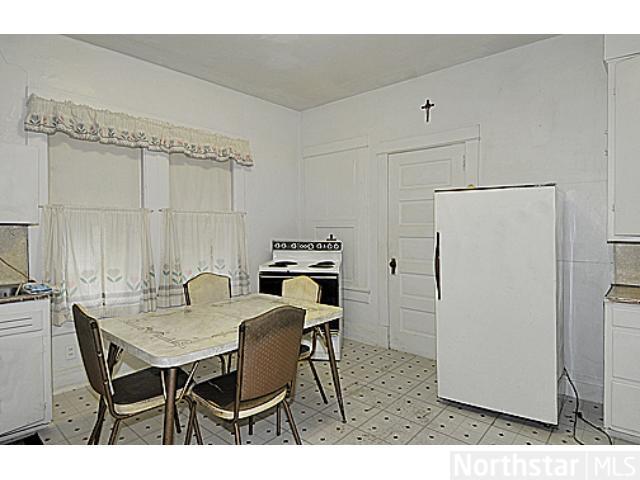 422 Park Nw Ave, Faribault, MN 55021 photo 5