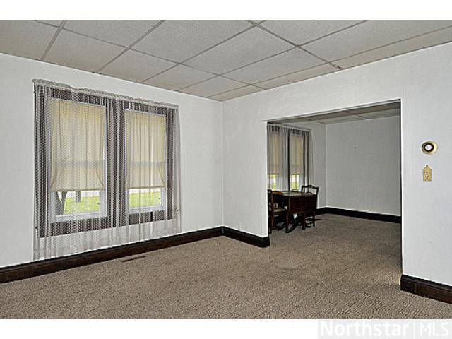 422 Park Nw Ave, Faribault, MN 55021 photo 6