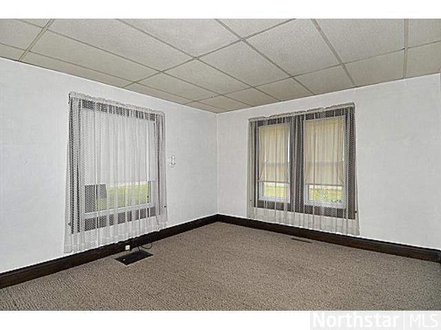 422 Park Nw Ave, Faribault, MN 55021 photo 10