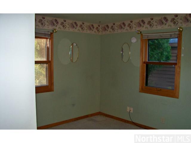 212 S 2nd Ave, Duluth, MN 55810 photo 4