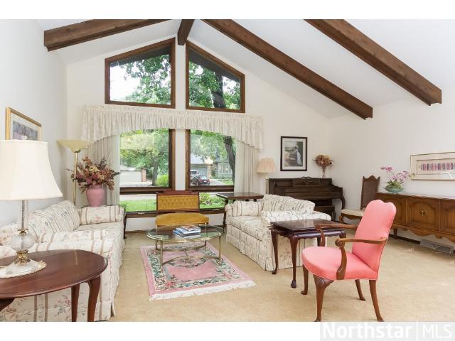 5547 E Danube Rd, Minneapolis, MN 55432 photo 2