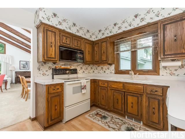 5547 E Danube Rd, Minneapolis, MN 55432 photo 4