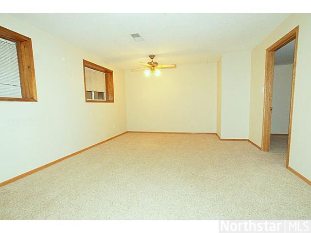 105 12th Nw St, Faribault, MN 55021 photo 8