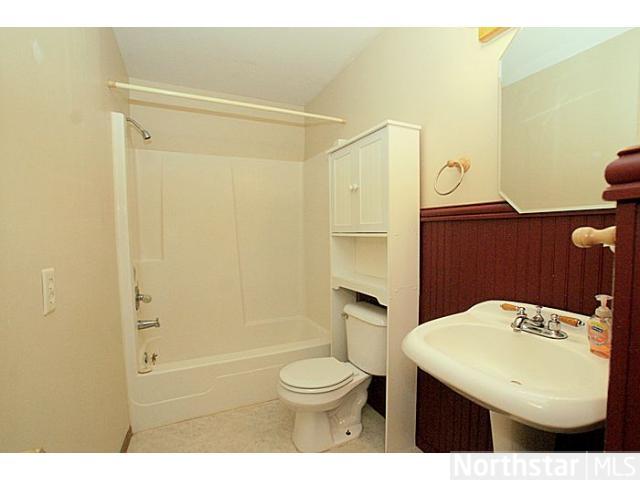 105 12th Nw St, Faribault, MN 55021 photo 9