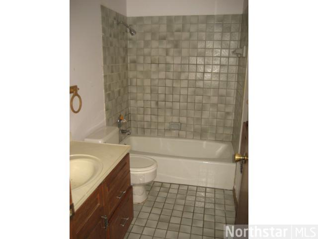 1659 Woodgate Ln, Eagan, MN 55122 photo 8