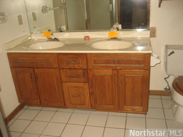 1659 Woodgate Ln, Eagan, MN 55122 photo 9