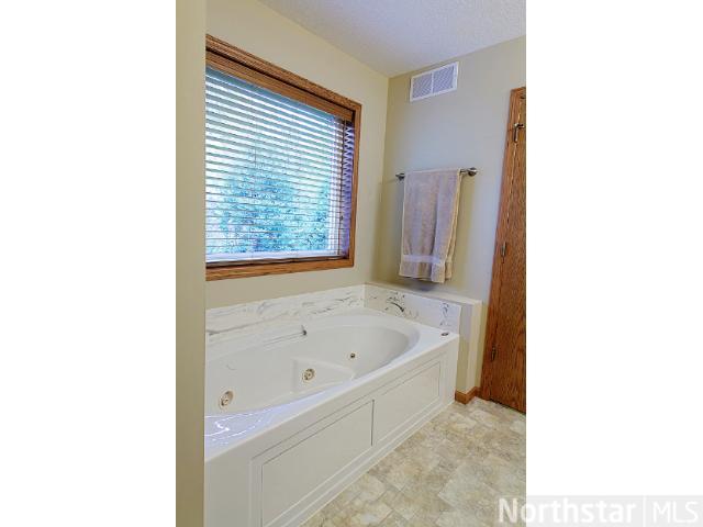 116 Bluestone Dr, Dundas, MN 55019 photo 11