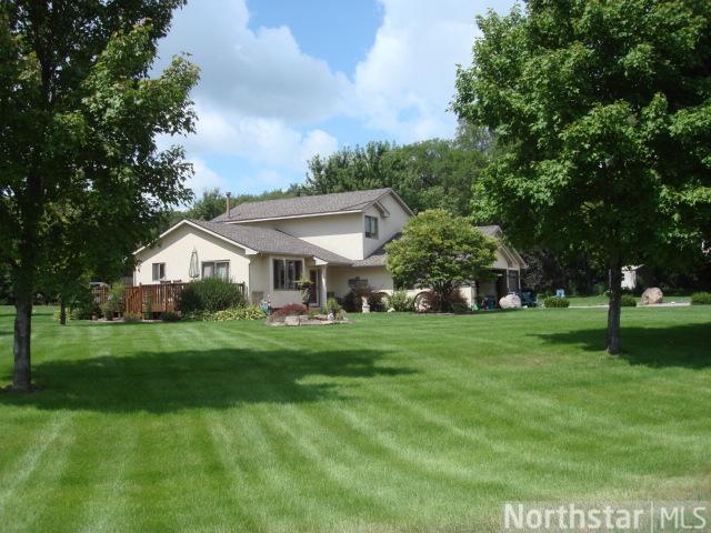 14390 Raspberry Dr, Rogers, MN 55374 photo 2