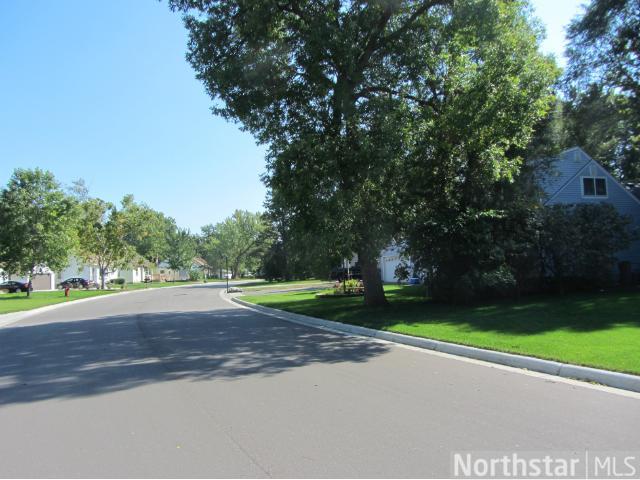 63 Circle Dr, Circle Pines, MN 55014 photo 6