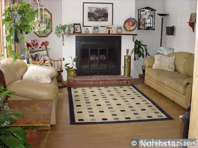 2192 Chateau Ln, Mound, MN 55364 photo 2