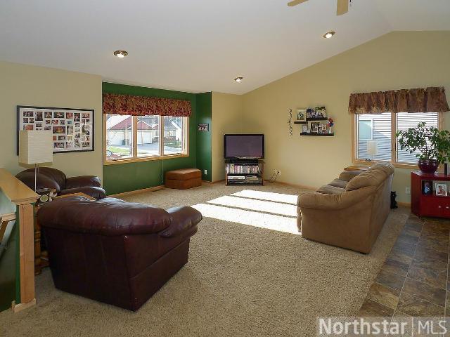 357 Devin Ln, River Falls, WI 54022 photo 4