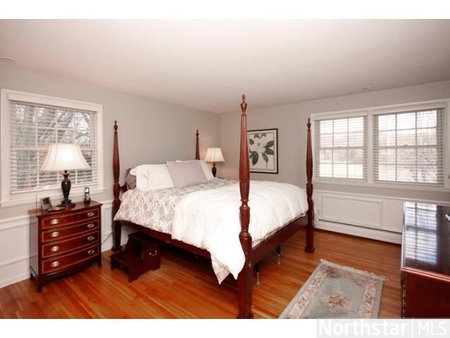 18608 Heathcote Dr, Wayzata, MN 55391 photo 8