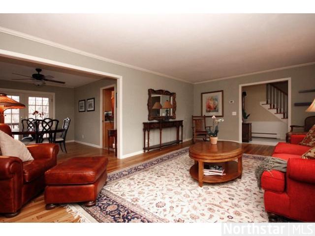 18608 Heathcote Dr, Wayzata, MN 55391 photo 3