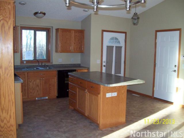 12945 140th St, Milaca, MN 56353 photo 4
