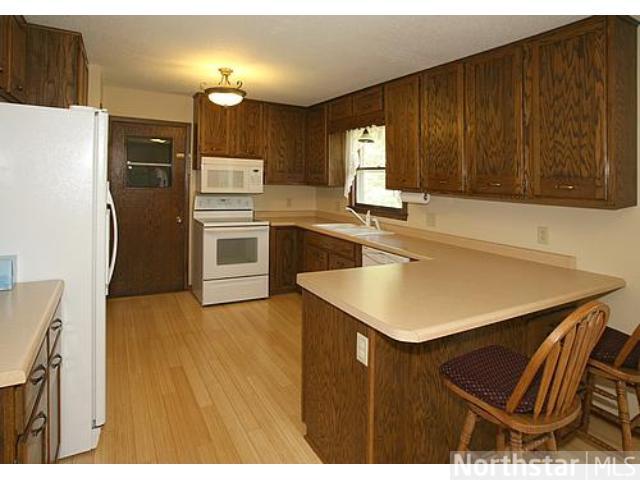107 E Johnson St, River Falls, WI 54022 photo 4