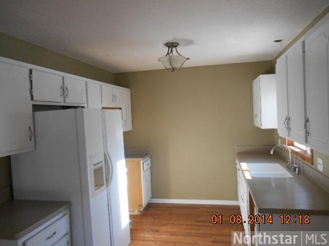 12852 Belle Aire Dr, Champlin, MN 55316 photo 2