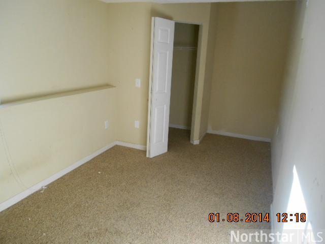 12852 Belle Aire Dr, Champlin, MN 55316 photo 9
