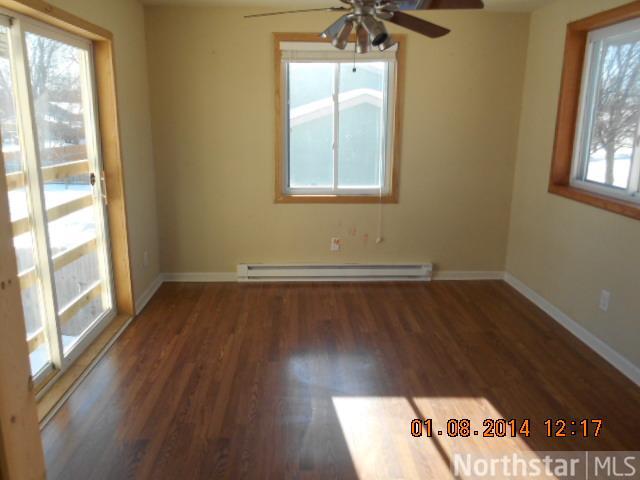 12852 Belle Aire Dr, Champlin, MN 55316 photo 4