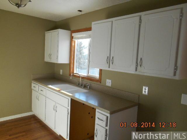 12852 Belle Aire Dr, Champlin, MN 55316 photo 3