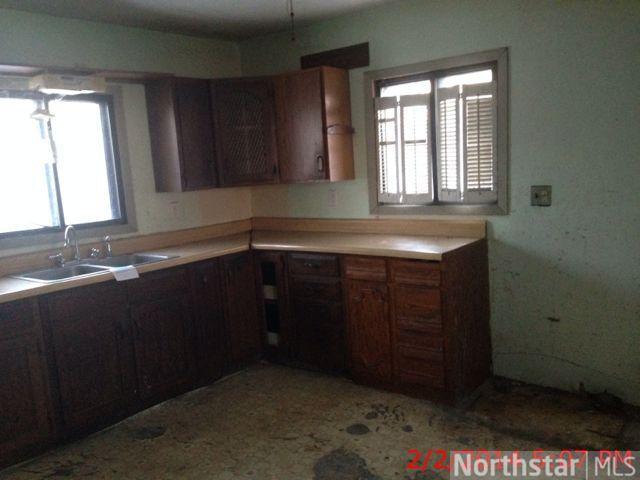 932 N 3rd St, Saint Peter, MN 56082 photo 3