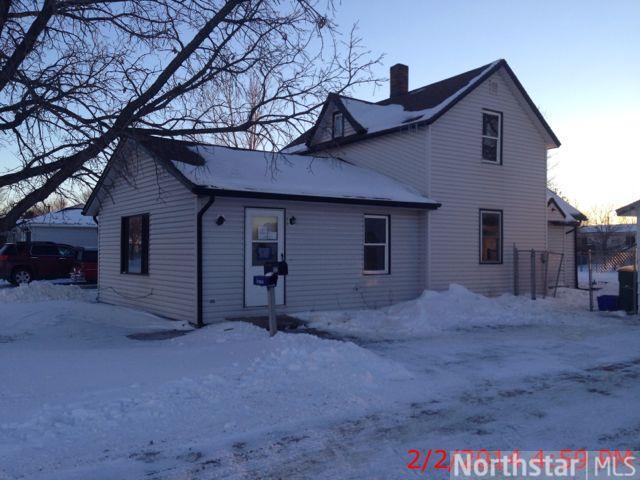 932 N 3rd St, Saint Peter, MN 56082 photo 1